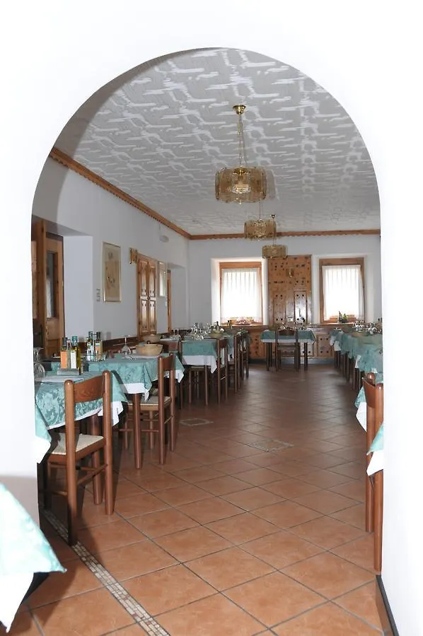 Albergo Vecellio أورونزو دي كادوري فندق